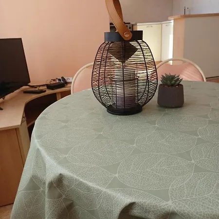 Apartaments Sunrise Apartment *