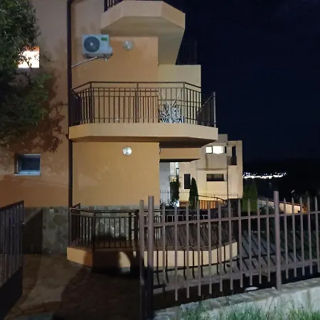 Apartaments Sunrise Apartment